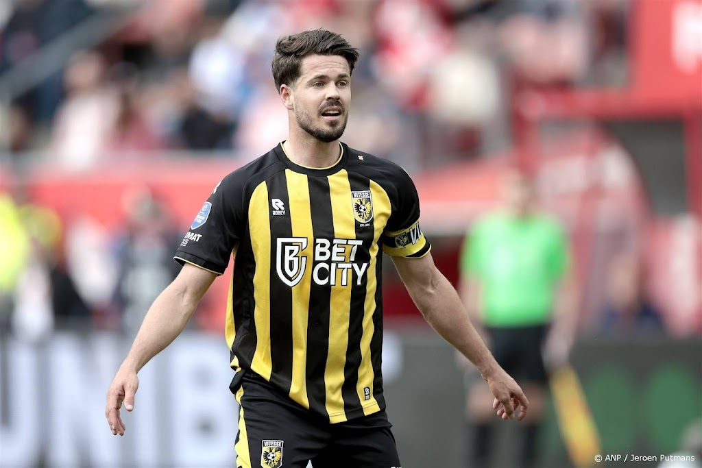 Middenvelder Van Ginkel maakt seizoen af bij Boavista