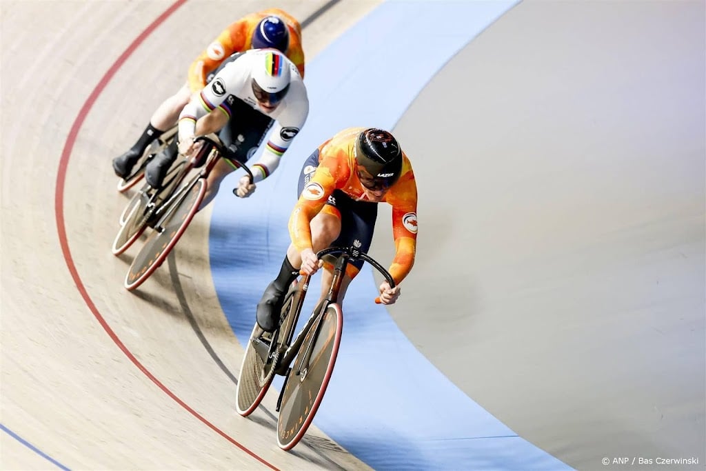 Lavreysen verrast met teamsprinters met zilver op EK