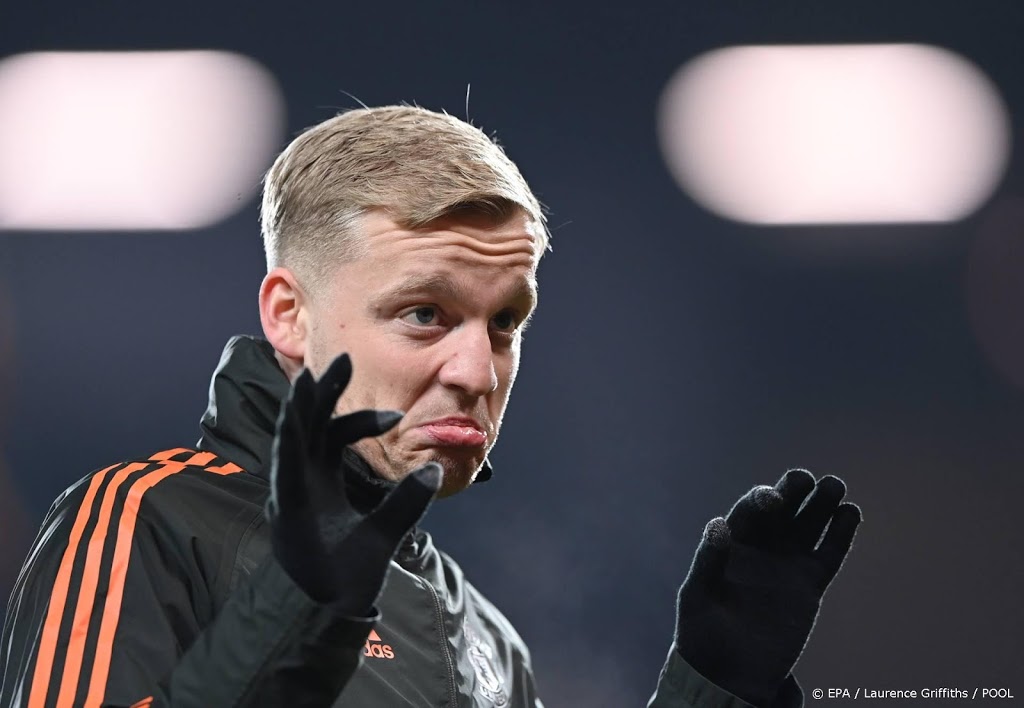 Van de Beek pas na 'break' terug bij Manchester United