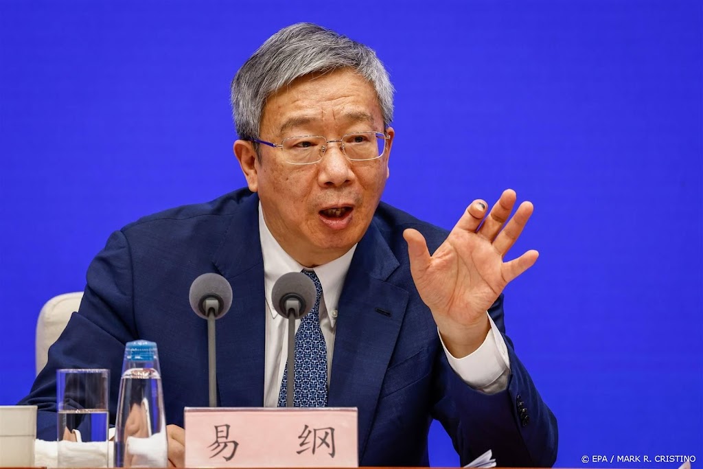 Hoofd Chinese centrale bank blijft onverwachts aan
