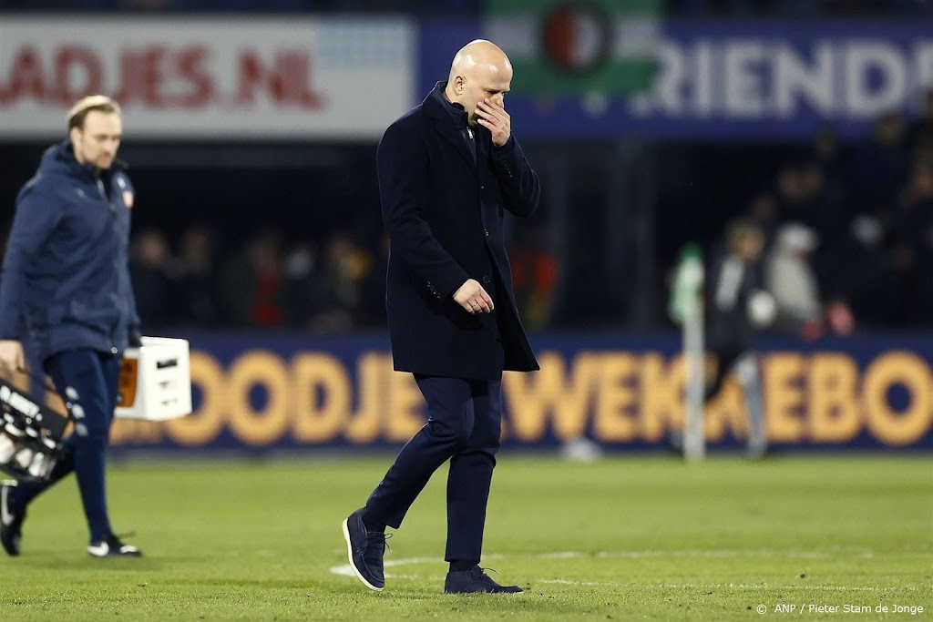 Feyenoord-coach Slot: moeten steeds heel hard blijven werken