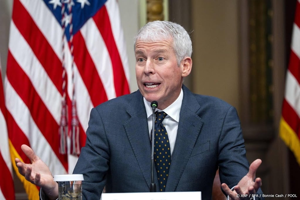 Minister: marine VS begeleidt nog geen schepen Straat van Hormuz