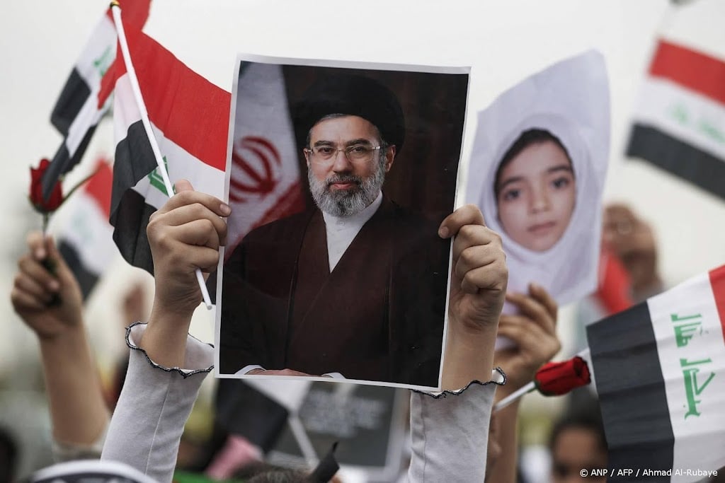 Leider Iran in eerste verklaring: druk op vijand hoog houden