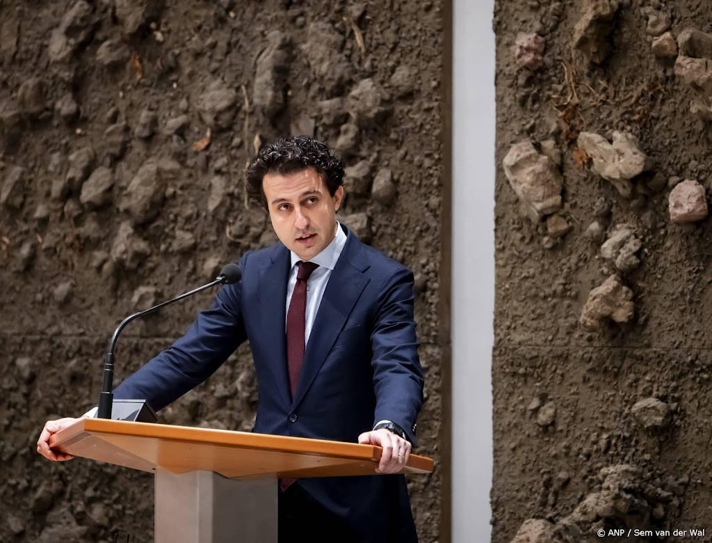 Klaver wil opheldering over niet-werkend kanon op Evertsen