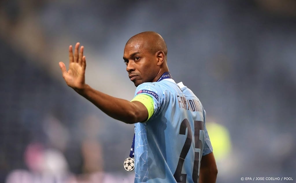 Fernandinho verrast Guardiola met vertrekwens bij Manchester City