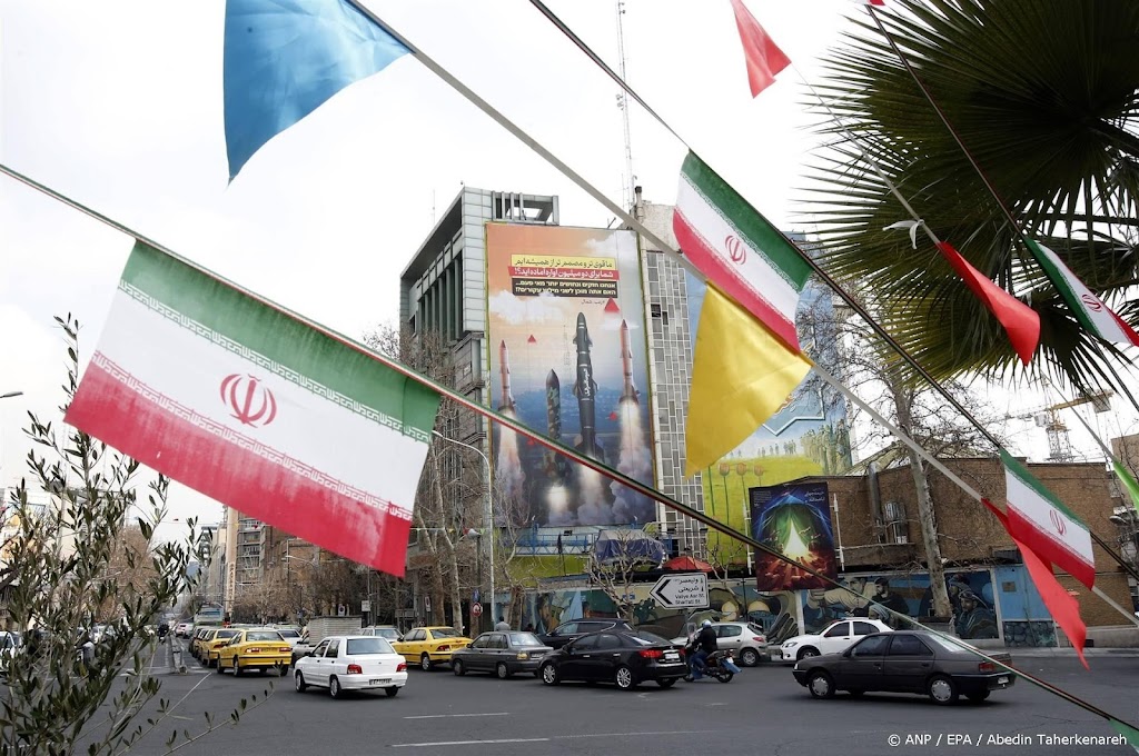 Parijs haalt familieleden diplomaten terug uit Iran om spanningen