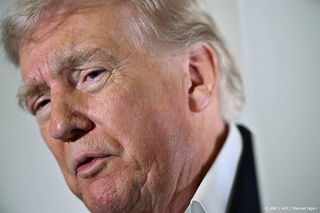 Trump geeft Defensie controle over stukken land in grensgebied
