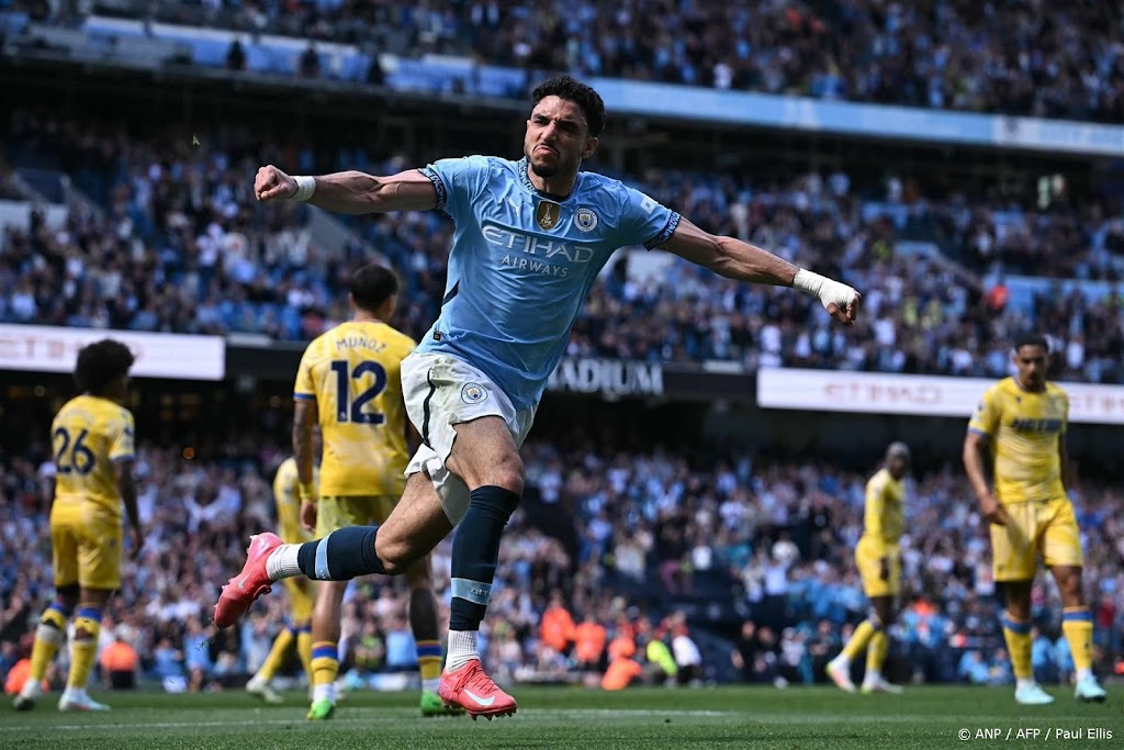 Manchester City buigt vroege achterstand om in ruime zege