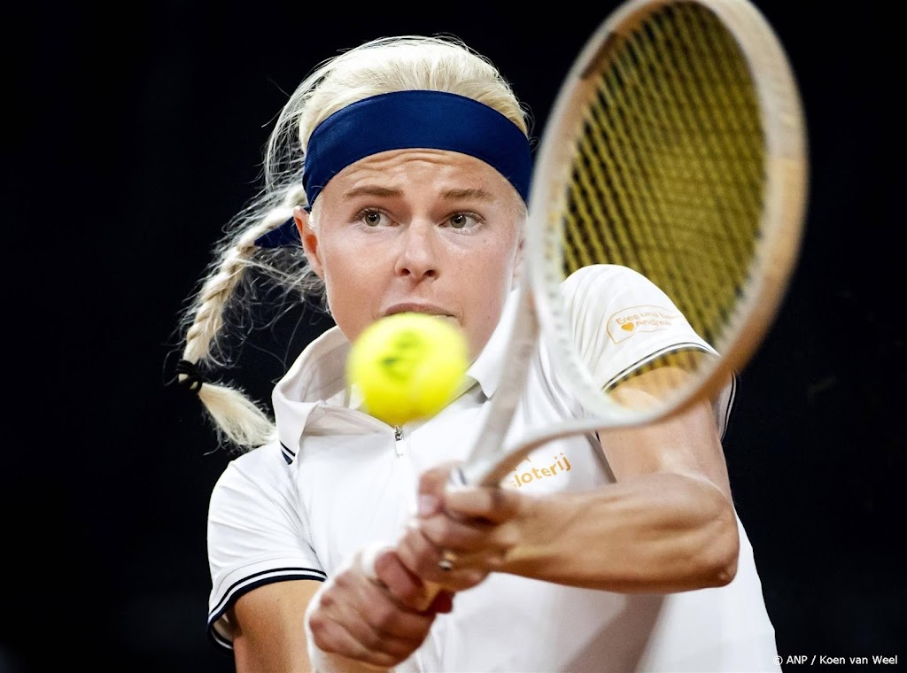 Tennissters Oranje op achterstand na nederlaag Vedder