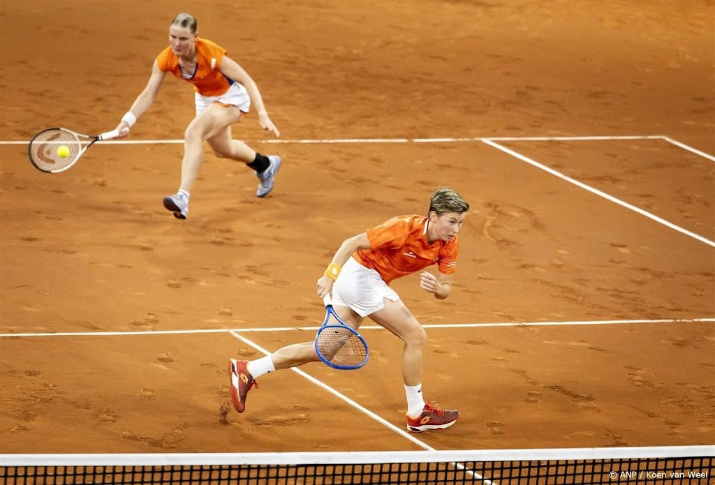 Tennissters lopen finaleronde mis na nederlaag in dubbelspel