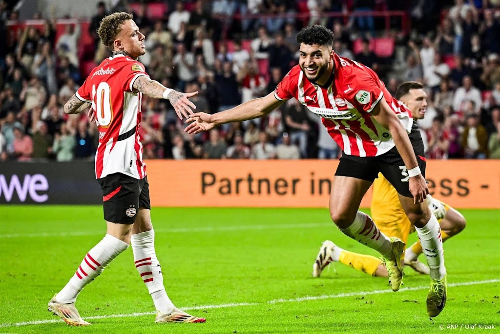 PSV verslaat Almere in Eredivisie opnieuw met grote cijfers