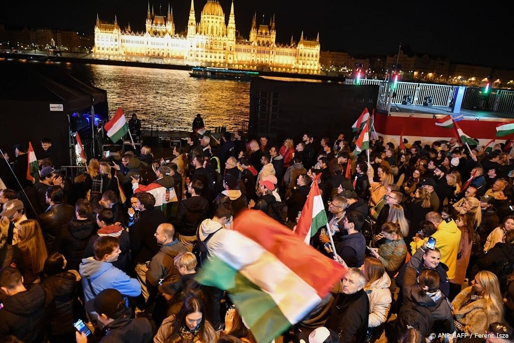 Europese leiders verwelkomen Hongaars verkiezingsresultaat