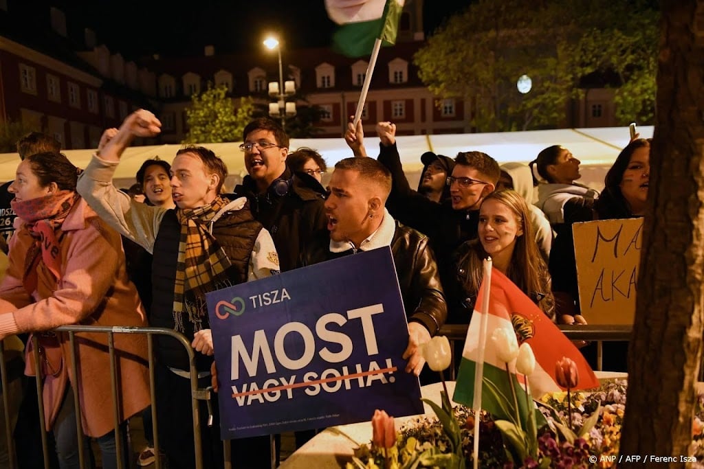 Coalitie verheugd over geclaimde verkiezingsoverwinning Magyar