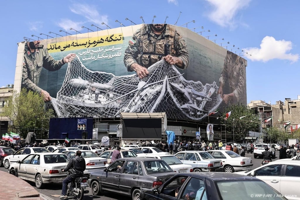 Bloomberg: VK doet niet mee met VS aan blokkade Straat van Hormuz