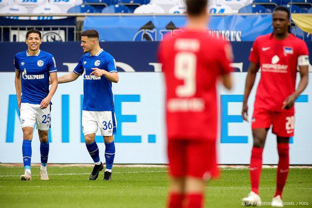 Hertha BSC pakt belangrijke zege tegen Schalke 04