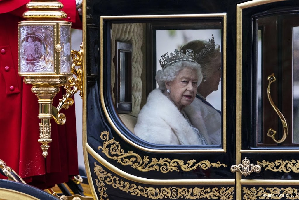 Bekende sieraden Elizabeth tentoongesteld wegens jubileum