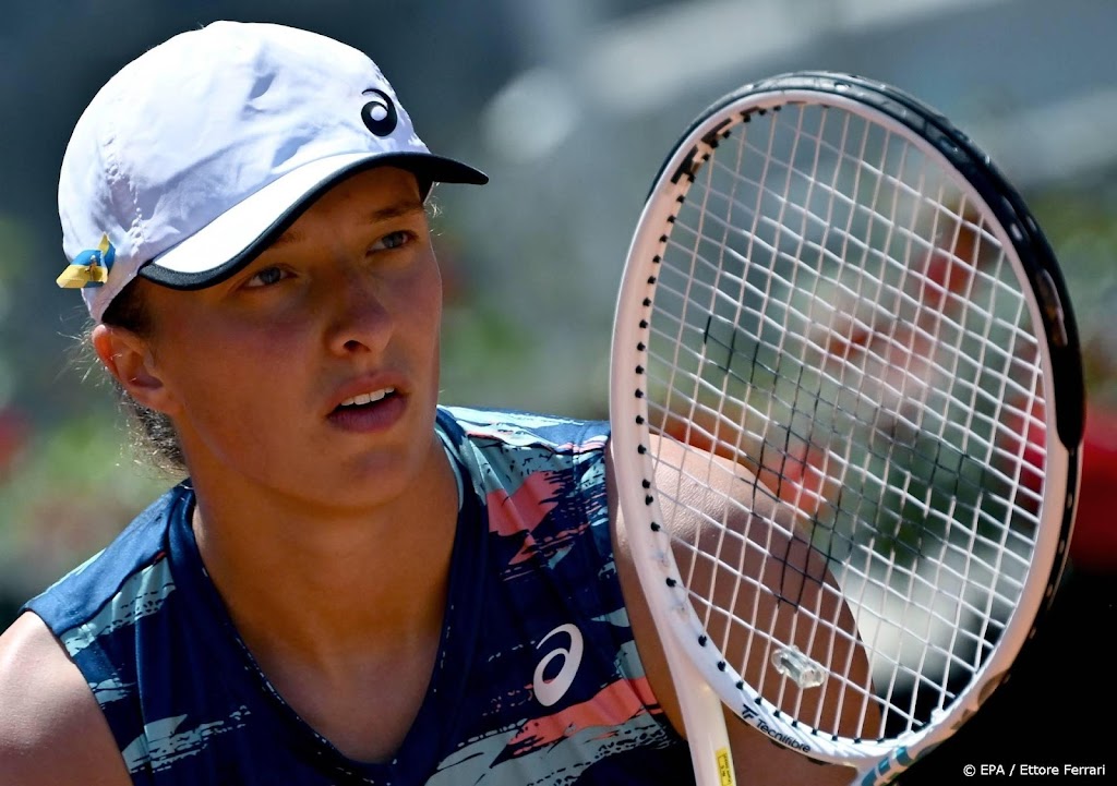 Swiatek boekt 25e zege op rij en is door naar kwartfinale in Rome