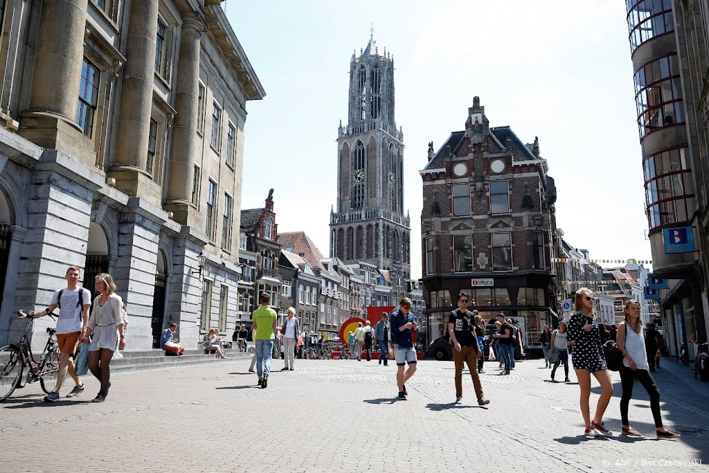 Mannen nageroepen in Utrechtse campagne tegen straatintimidatie