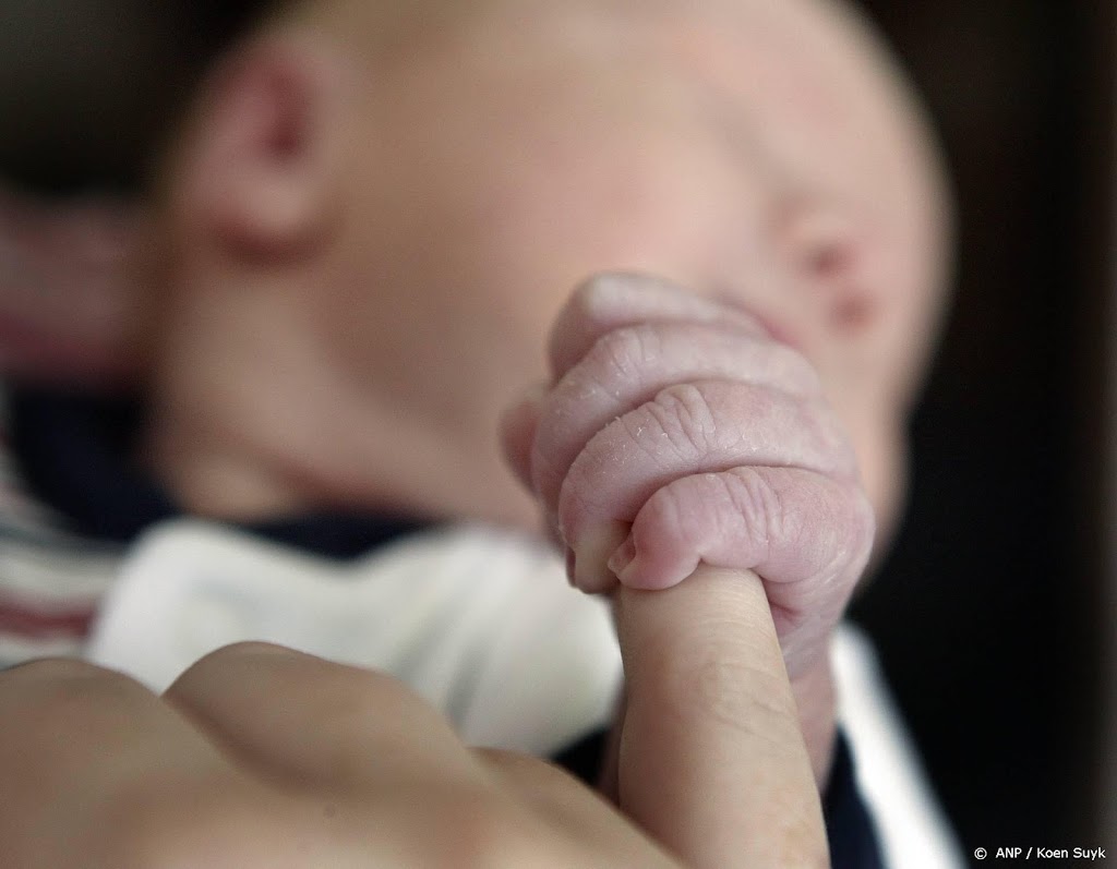 Breinschade baby te behandelen met stamcellen in neusdruppels