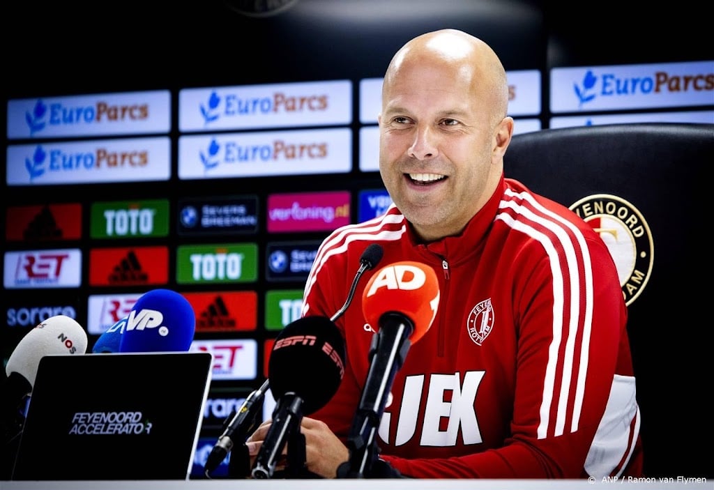 Trainer Slot zwijgt over toekomst bij Feyenoord