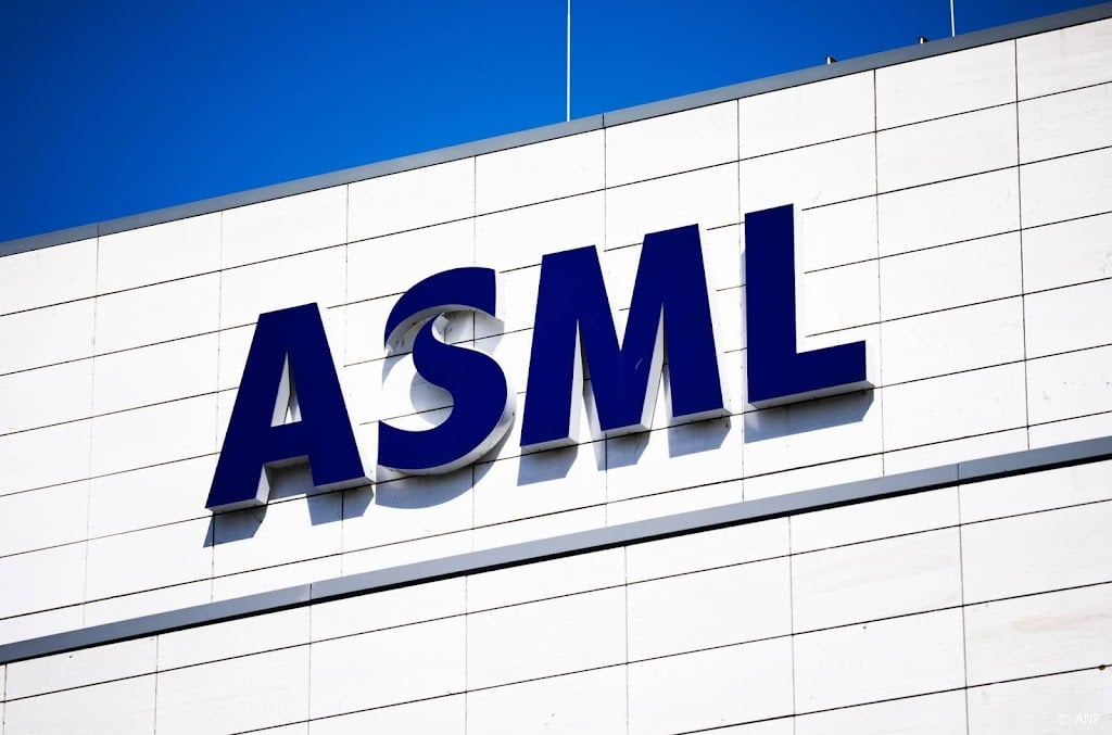 ASML en vakbonden willen minder gedwongen ontslagen 