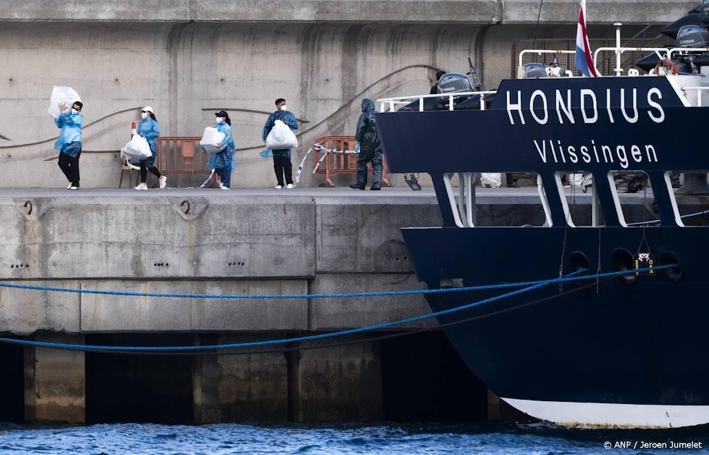 Vereniging scheepsartsen: sneller mondkapjes op aan boord