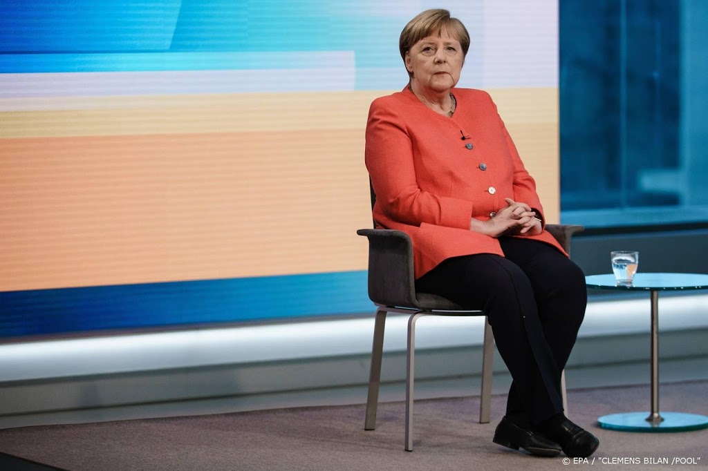 Europarlementariërs vragen Merkel om transparantie in EU