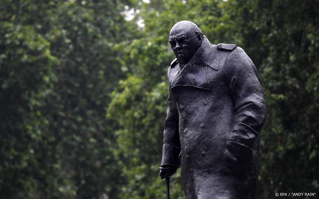 Johnson: bedreigingen Churchill-monument absurd en beschamend