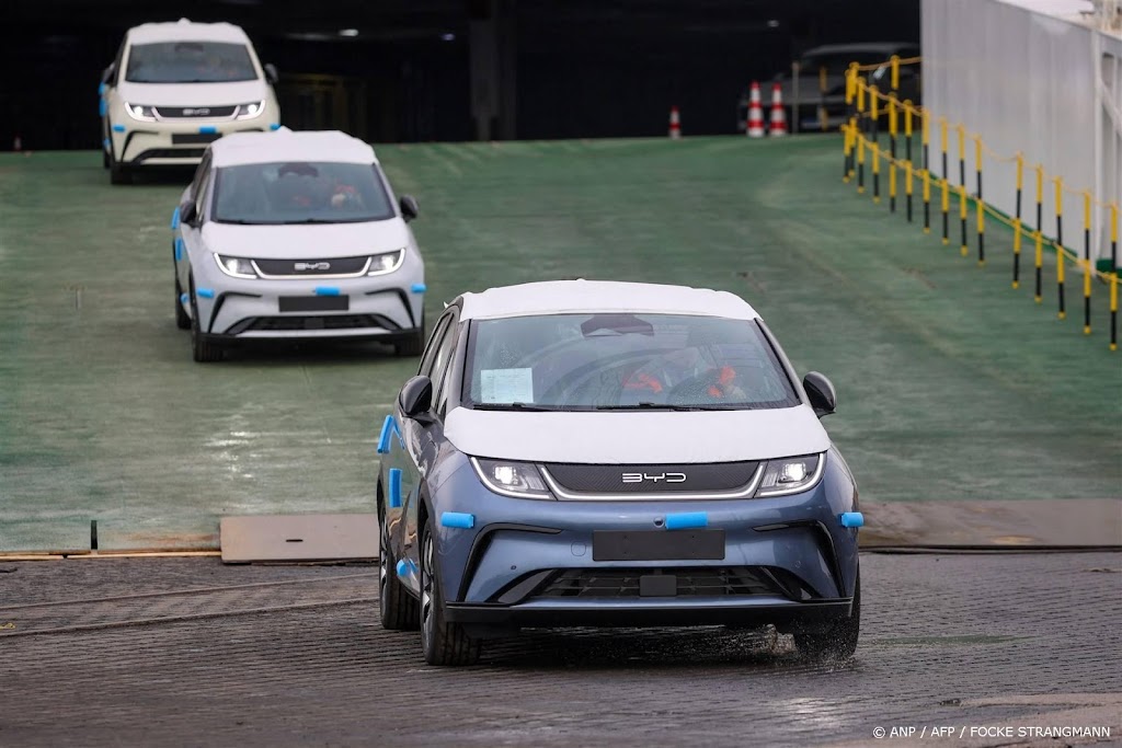 Financial Times: Brussel verhoogt importheffingen Chinese auto's