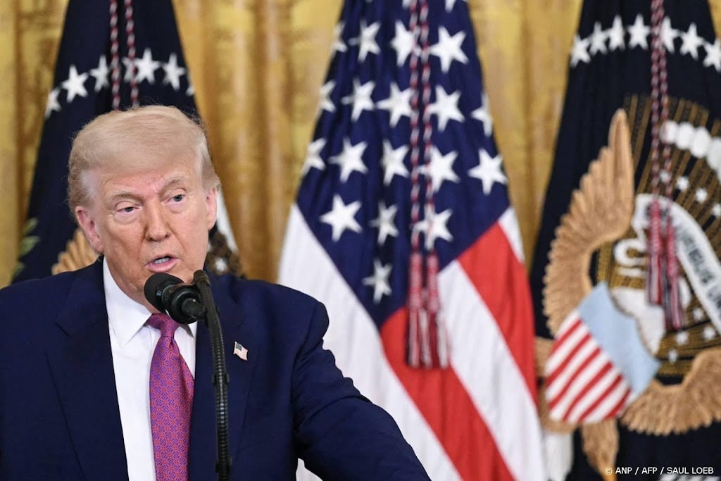 Trump waarschuwt voor hogere importheffingen op auto's