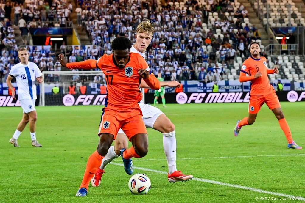 Invaller Poku voorkomt nederlaag Jong Oranje bij start EK