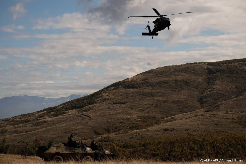 NAVO bouwt troepenmacht in Kosovo af
