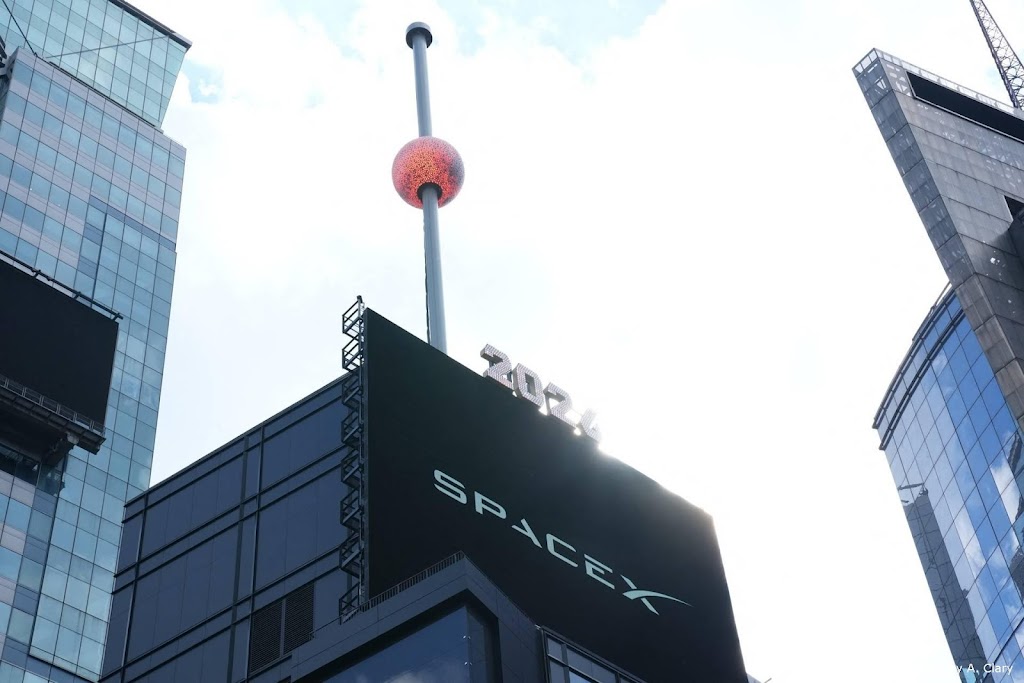 SpaceX eindigt eerste handelsdag op Wall Street 19 procent hoger