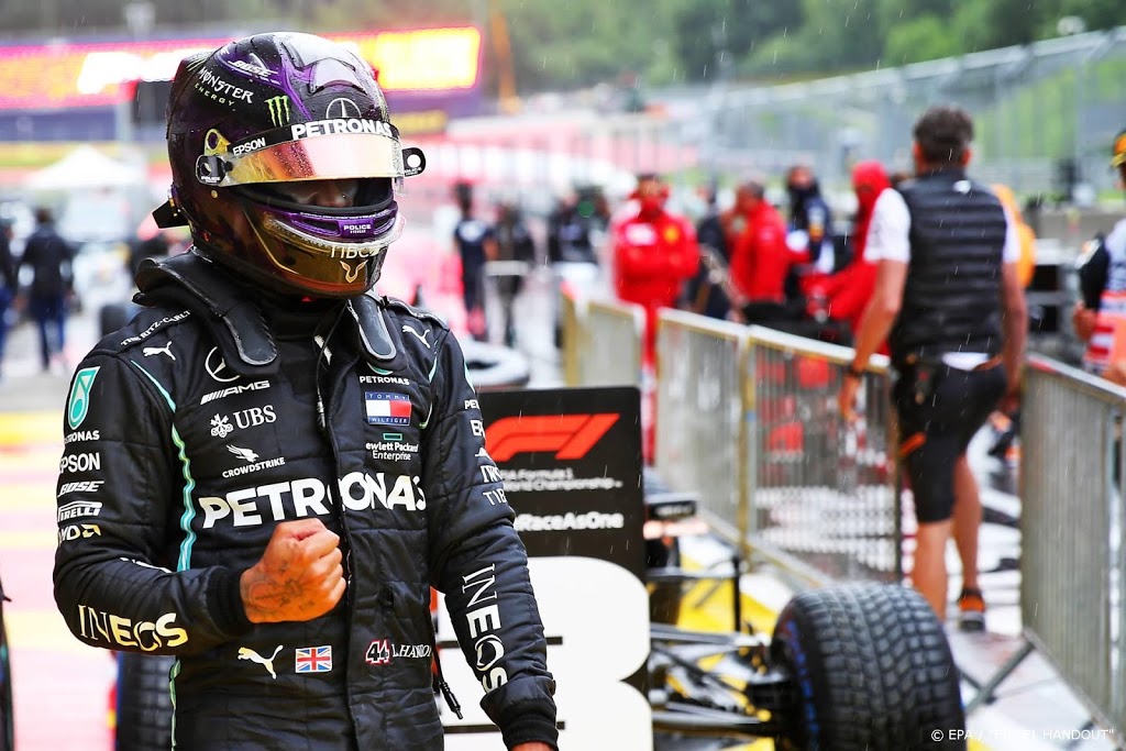 Hamilton dankbaar dat hij weer de beste is in F1-race