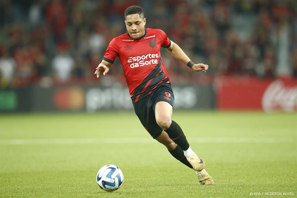 FC Barcelona legt Braziliaans talent Roque voor zes jaar vast