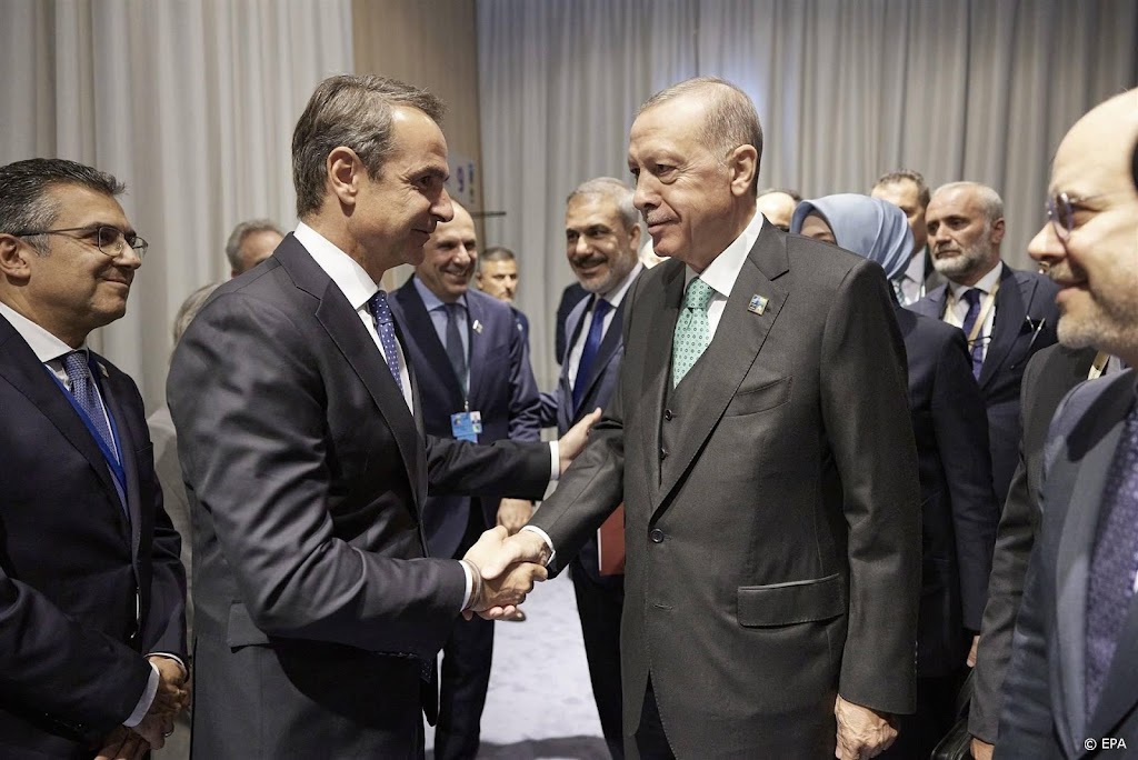 Griekenland en Turkije doen elkaar handreiking op NAVO-top