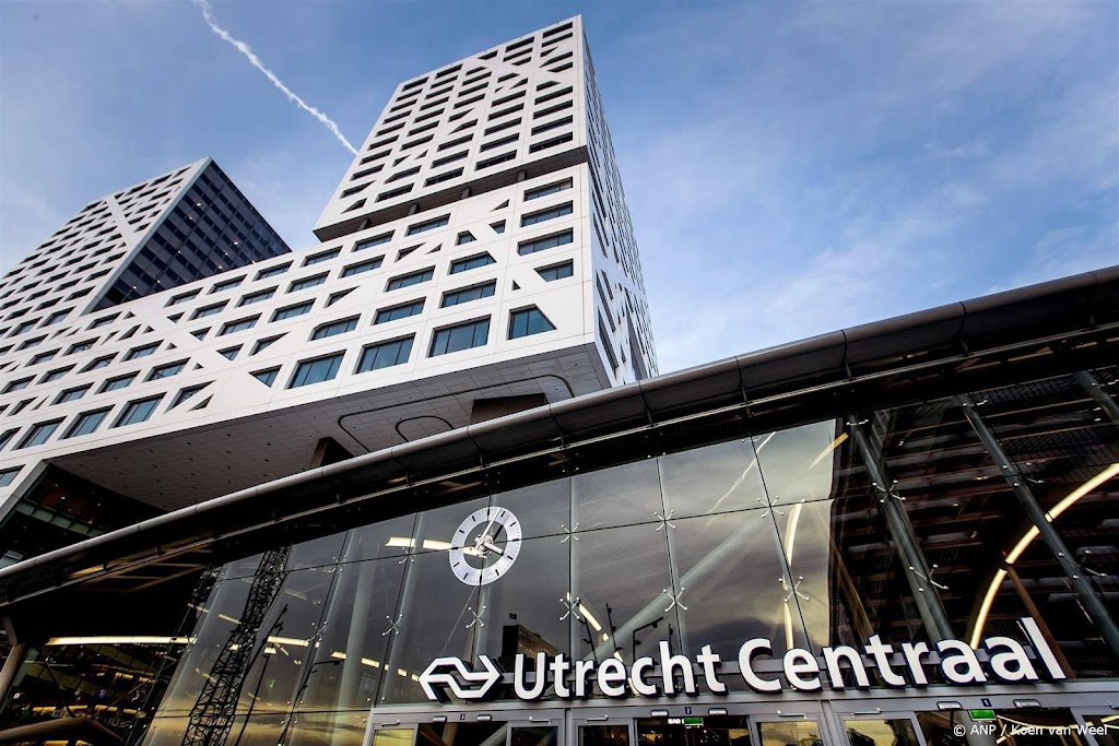 Schoonmakers bij Utrecht CS werden onwel door onbekende drank