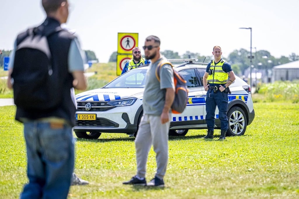 Persoon aangehouden na vechtpartij bij aanmeldcentrum Ter Apel 