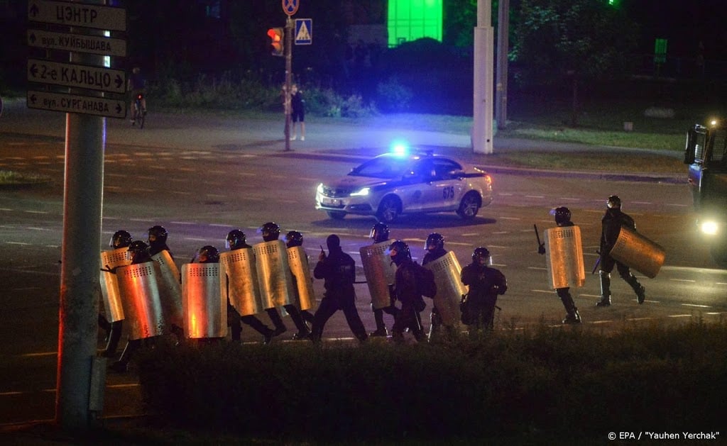 Minsk gaat derde onrustige nacht in na verkiezingen