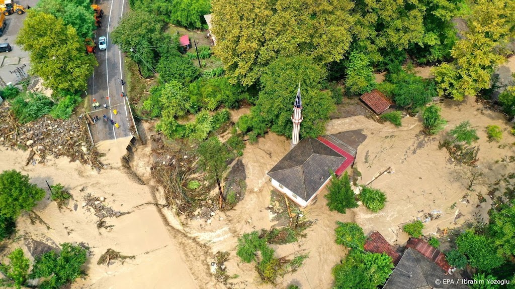 Dodental overstromingen Turkije loopt snel op