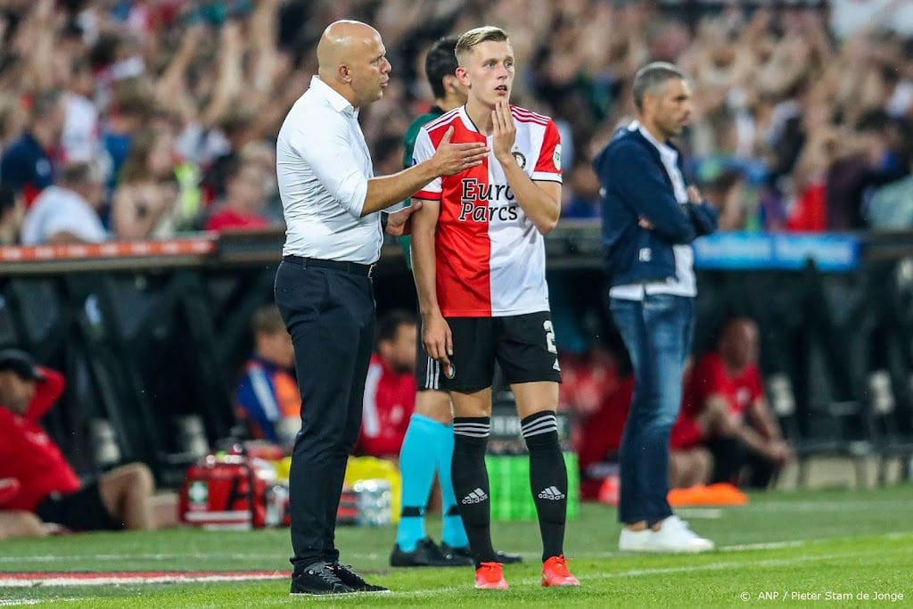 Feyenoord-coach Slot: laten we dit op juiste manier interpreteren