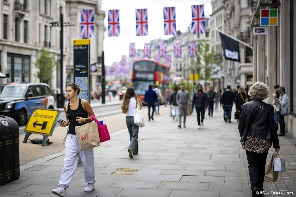 Britse economie krimpt door zuinige consument