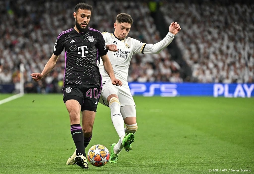 Mazraoui voor medische keuring naar Manchester United  