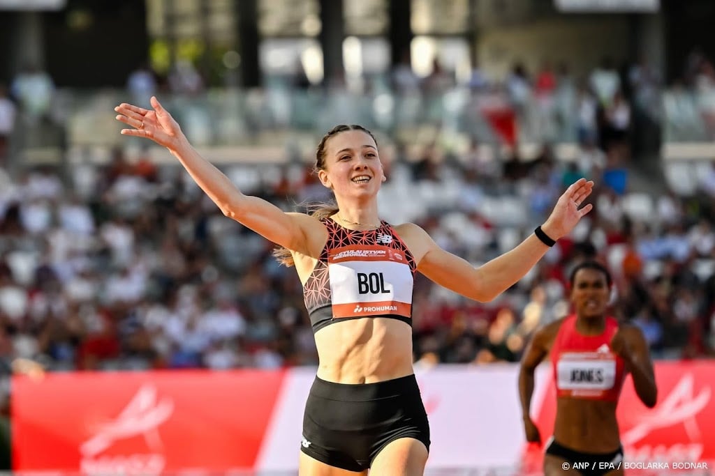 Atlete Bol laat in Boedapest concurrentie ver achter zich