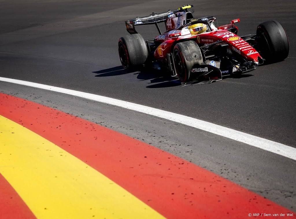Verstappen klokt vijfde tijd bij derde training in Madrid