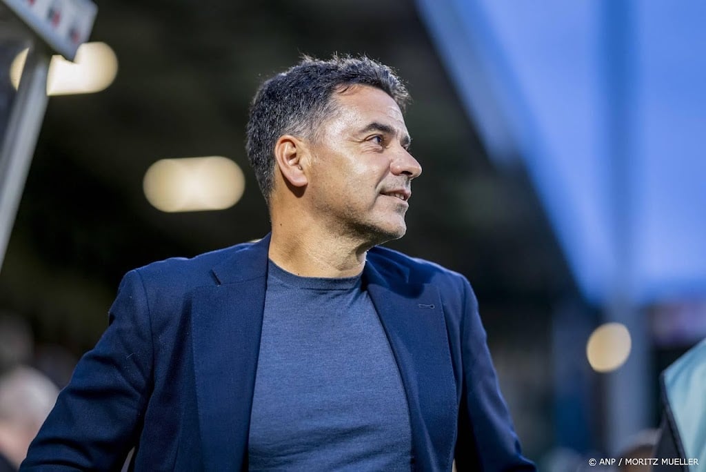Trainer Míchel ziet Ajax zich herstellen van nederlaag tegen PSV