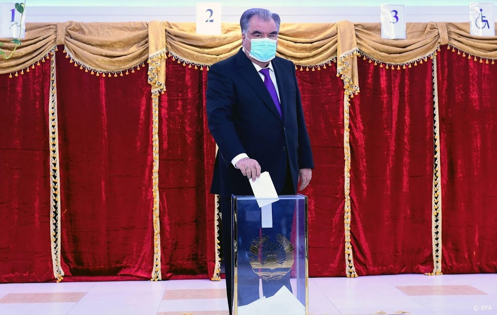 Leider Tadzjikistan wint verkiezingen weer met enorme meerderheid