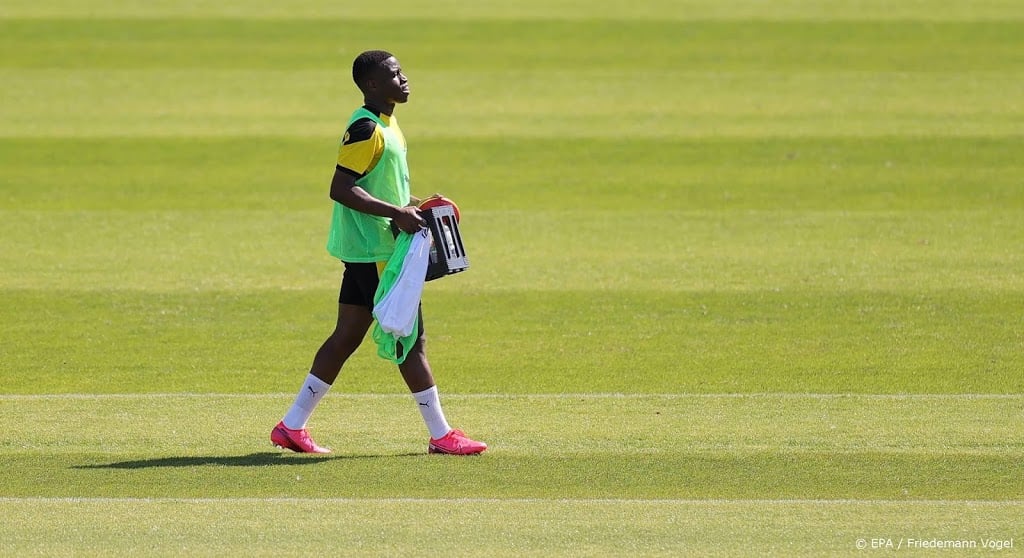 Record lonkt voor tiener Moukoko in Champions League