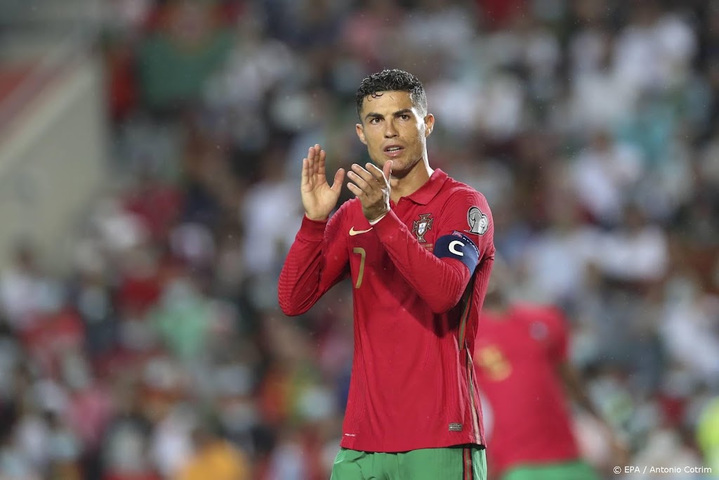 Ronaldo drie keer trefzeker tegen Luxemburg