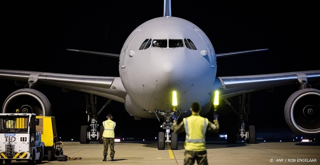 Tweede Defensietoestel naar Israël om Nederlanders op te halen